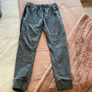 Men’s joggers